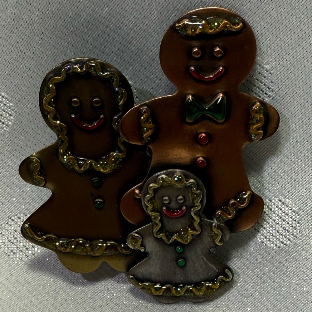 🍪 Vintage K&T Gingerbread Family Christmas Brooch Pin